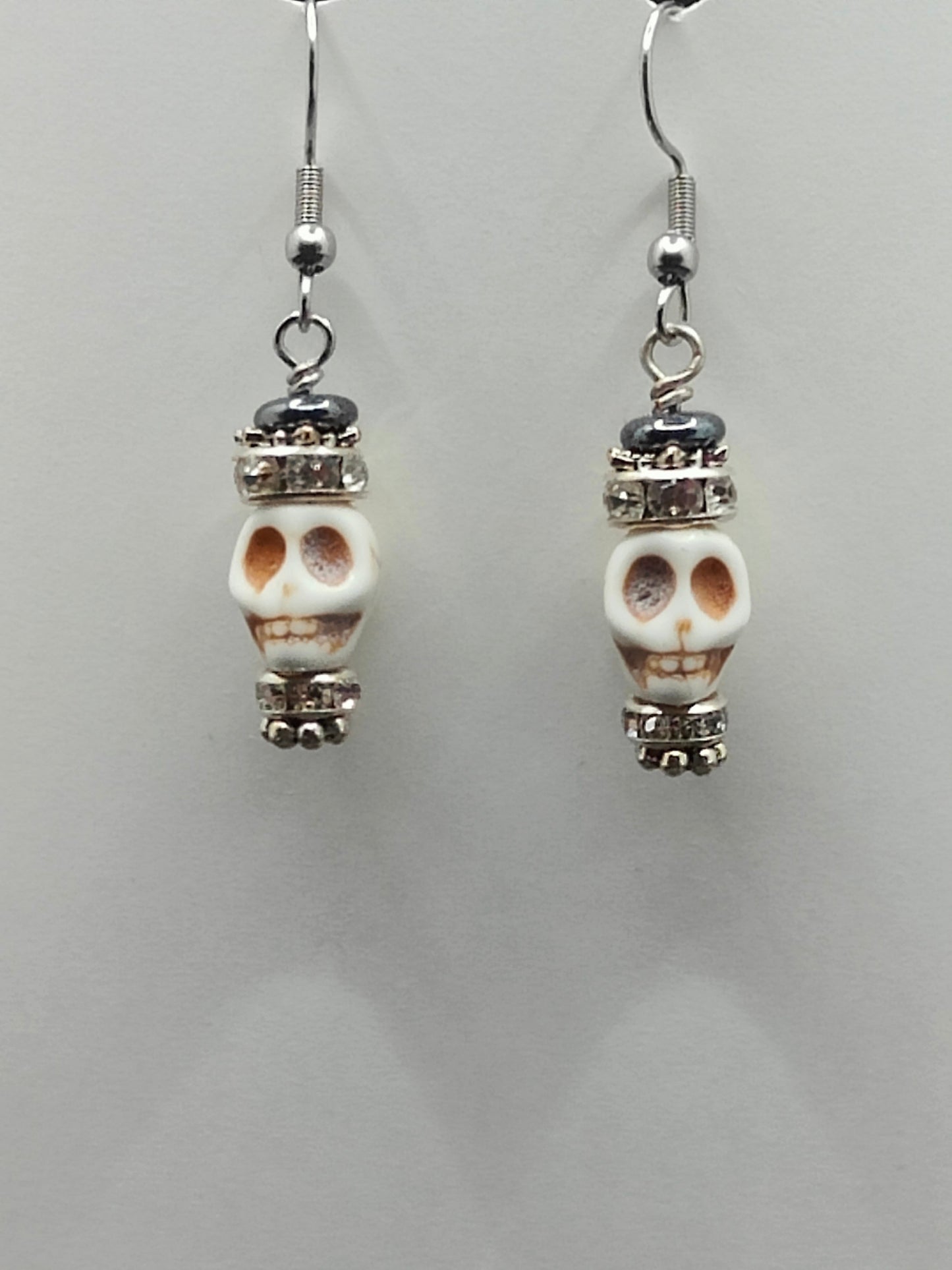 Kinged Skull Earrings