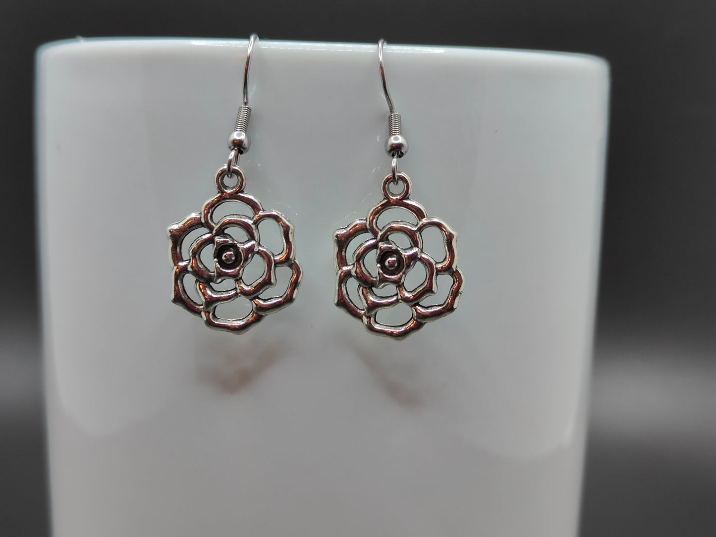 Charming Flower Earrings